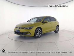 Lime yellow metallizzato Usata 2020 VW Golf VIII Style Tre volumi | 23.900 € (Buon prezzo)