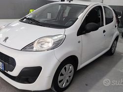 Bianco Usata 2014 Peugeot 107 Due volumi | 4500 € (Buon prezzo)