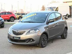 Grigio Usata 2022 Lancia Ypsilon Gold Due volumi | 9900 € (Super prezzo)