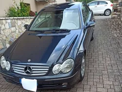 Blu/azzurro Usata 2004 Mercedes CLK200 Elegance Coupé | 5800 € (Buon prezzo)