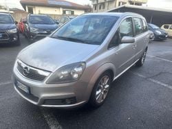 Argento Usata 2007 Opel Zafira Cosmo Monovolume | 2900 € (Ottimo prezzo)