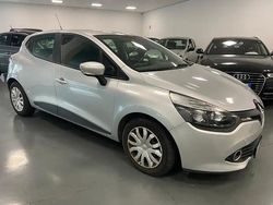 Argento Usata 2014 Renault Clio IV Tre volumi | 6490 € (Buon prezzo)