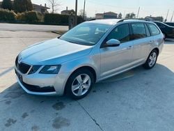 Argento Usata 2019 Skoda Octavia Ambition Station wagon | 9500 € (Buon prezzo)