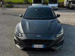 Grigio Usata 2020 Ford Focus Due volumi | 16.500 € (Cara)