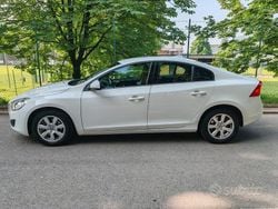 Bianco Usata 2013 Volvo S60 Kinetic Tre volumi | 9600 € (Buon prezzo)