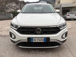 Usata 2023 VW T-Roc Life SUV | 19.500 € (Buon prezzo)