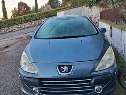 Grigio Usata 2007 Peugeot 307 CC Cabrio | 900 €