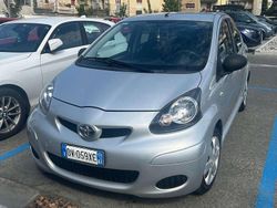 Argento Usata 2009 Toyota Aygo Due volumi | 4800 € (Buon prezzo)