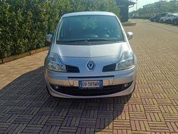 Grigio Usata 2009 Renault Modus Dynamique Monovolume | 4950 €