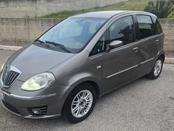 Marrone Usata 2008 Lancia Musa Monovolume | 3900 € (Buon prezzo)