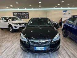 Nero Usata 2010 Opel Astra Cosmo Tre volumi | 7000 € (Buon prezzo)