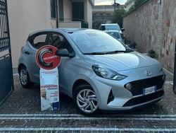 Argento Usata 2021 Hyundai i10 Prime Due volumi | 10.490 € (Buon prezzo)