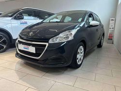 Nero Usata 2019 Peugeot 208 Signature Sky Due volumi | 7300 € (Super prezzo)