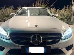 Grigio Usata 2020 Mercedes C200 Tre volumi | 25.000 €