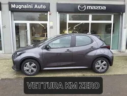 Lead grey met Nuova 2025 Mazda 2 Center-Line Due volumi | 18.900 € (Buon prezzo)