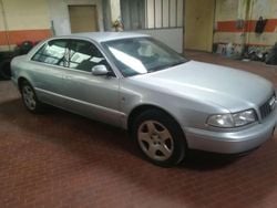 Argento Usata 1998 Audi A8 Tre volumi | 3400 €