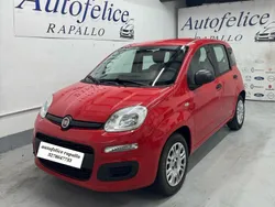Rosso Usata 2017 Fiat Panda Lounge Due volumi | 8800 € (Buon prezzo)