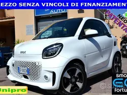 Bianco Usata 2021 Smart ForTwo Electric Drive Passion Due volumi | 12.990 € (Buon prezzo)