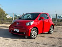 Rosso Usata 2010 Toyota iQ Sol Due volumi | 8990 € (Molto cara)