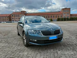 Grigio Usata 2020 Skoda Octavia Ambition Station wagon | 17.800 € (Buon prezzo)