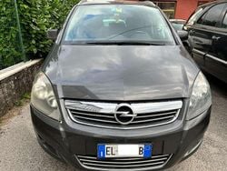Nero Usata 2012 Opel Zafira Cosmo Monovolume | 4490 € (Buon prezzo)