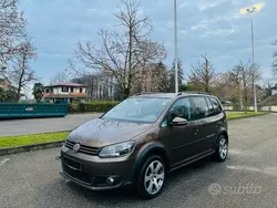 Usata 2011 VW Touran Monovolume | 10.490 € (Buon prezzo)