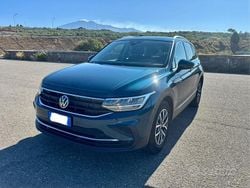 Blu Usata 2022 VW Tiguan Life SUV | 28.700 € (Buon prezzo)