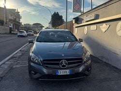 Grigio Usata 2013 Mercedes A180 Tre volumi | 9500 € (Ottimo prezzo)
