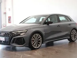 Nero Usata 2022 Audi RS3 Ambiente Due volumi | 49.900 € (Buon prezzo)