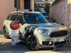 Grigio Usata 2017 Mini Cooper D Countryman Hype SUV | 14.490 € (Buon prezzo)