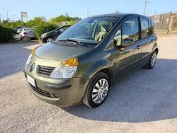 Verde Usata 2005 Renault Modus Privilege Monovolume | 3300 € (Buon prezzo)