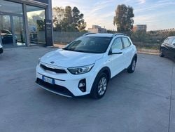 Bianco Usata 2020 Kia Stonic SUV | 12.800 € (Cara)