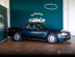 Blu Usata 1991 Mercedes SL300 Cabrio | 17.900 €