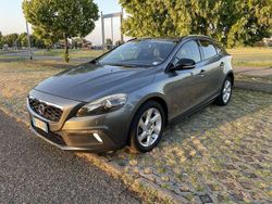 Usata 2016 Volvo V40 CC Kinetic Station wagon | 8450 € (Ottimo prezzo)