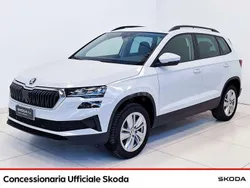 Bianco luna Usata 2024 Skoda Karoq Executive SUV | 24.900 € (Buon prezzo)