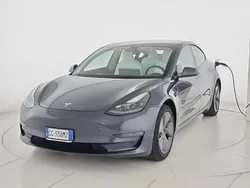 Blu Usata 2021 Tesla Model 3 Long Range Tre volumi | 29.800 € (Buon prezzo)
