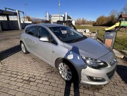 Grigio Usata 2014 Opel Astra Cosmo Tre volumi | 7500 € (Cara)