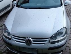 Argento Usata 2004 VW Golf IV Sportline Tre volumi | 2000 € (Super prezzo)