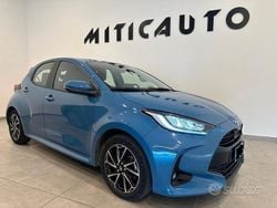 Blu Usata 2022 Toyota Yaris Hybrid Trend Tre volumi | 17.400 € (Super prezzo)