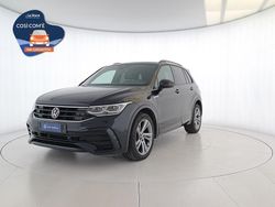 Deep black perlato Usata 2023 VW Tiguan R-line SUV | 29.400 € (Buon prezzo)