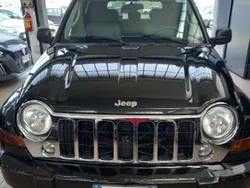 Nero Usata 2007 Jeep Cherokee Limited SUV | 4990 € (Buon prezzo)