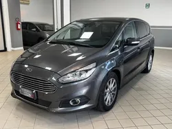 Grigio Usata 2016 Ford S-MAX Titanium Monovolume | 10.900 € (Buon prezzo)