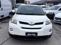 Bianco Usata 2010 Toyota Urban Cruiser Luxury SUV | 4000 € (Buon prezzo)