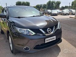 Nero Usata 2015 Nissan Qashqai Visia SUV | 8900 € (Buon prezzo)