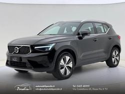Bianco Usata 2022 Volvo XC40 Plus SUV | 32.000 € (Buon prezzo)