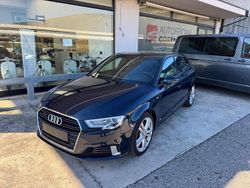 Blu/azzurro Usata 2018 Audi A3 S-Line Tre volumi | 22.900 € (Buon prezzo)