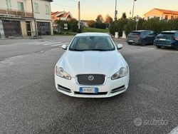 Bianco Usata 2011 Jaguar XF Tre volumi | 2500 €