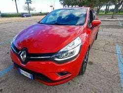 Rosso Usata 2018 Renault Clio IV Zen Tre volumi | 8200 € (Buon prezzo)