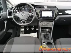 Nero Usata 2018 VW Touran R-line Monovolume | 31.300 €
