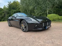 Nero Usata 2015 Ferrari California Cabrio | 159.000 € (Buon prezzo)